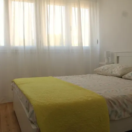 Lucija Διαμέρισμα *